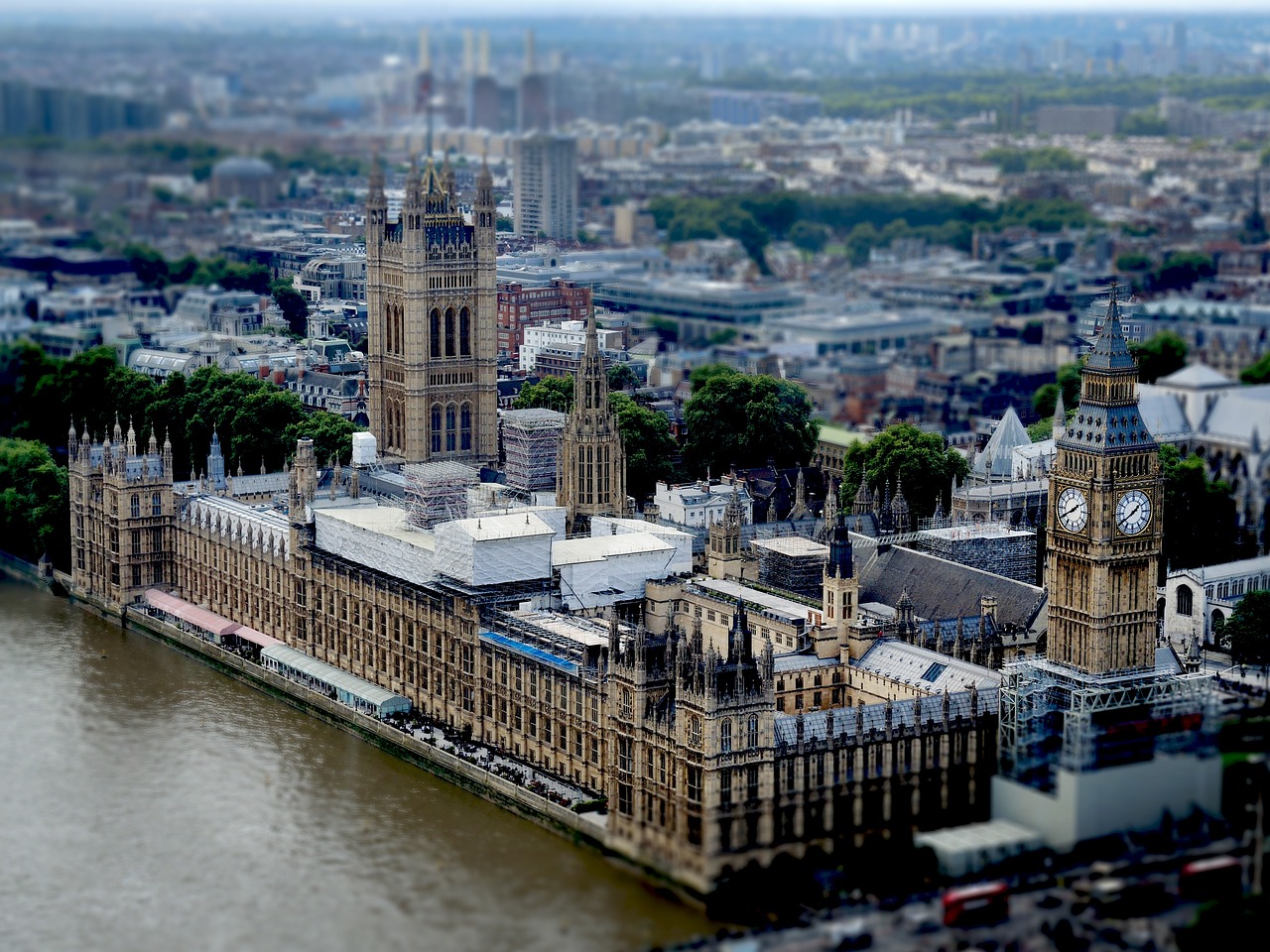 英国最新移民政策深度解析