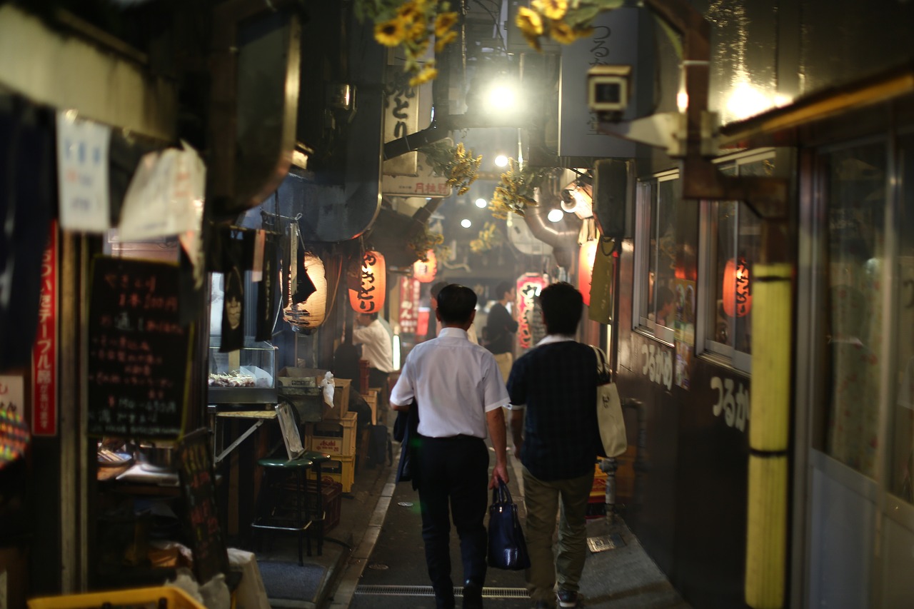 全球最新都市风采，繁华与创新的融合展现都市魅力风采