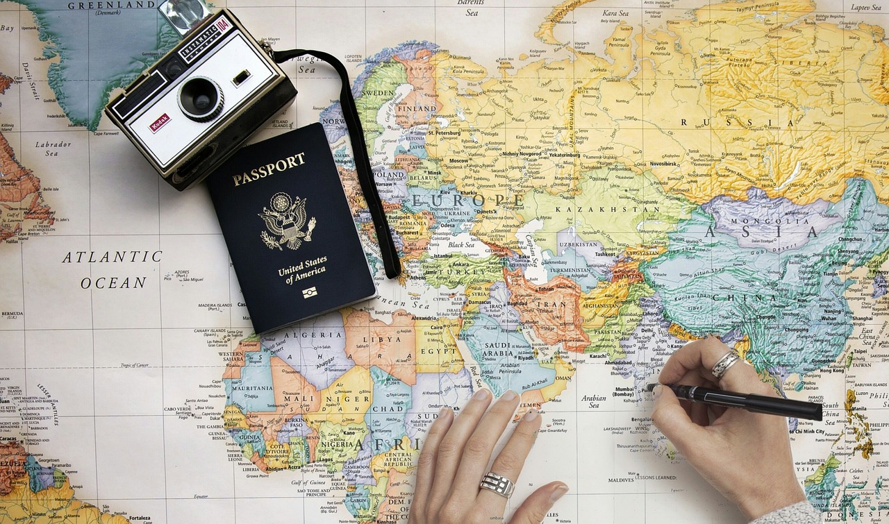 最新地图资源下载，探索地理世界的必备工具