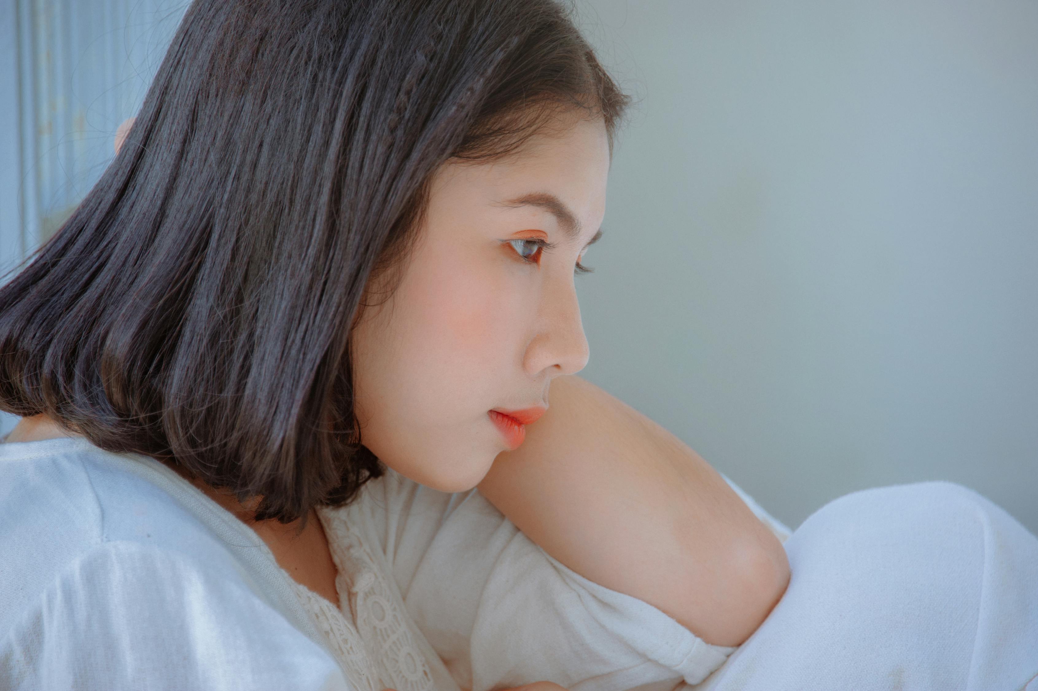 二次元魅力探索，动漫脸图片欣赏