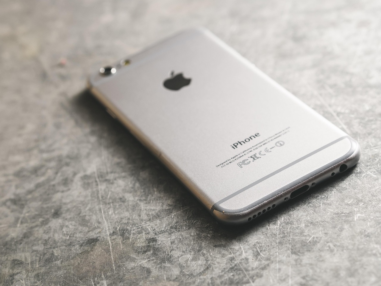 苹果新品iPhone 632G版上市日期揭秘