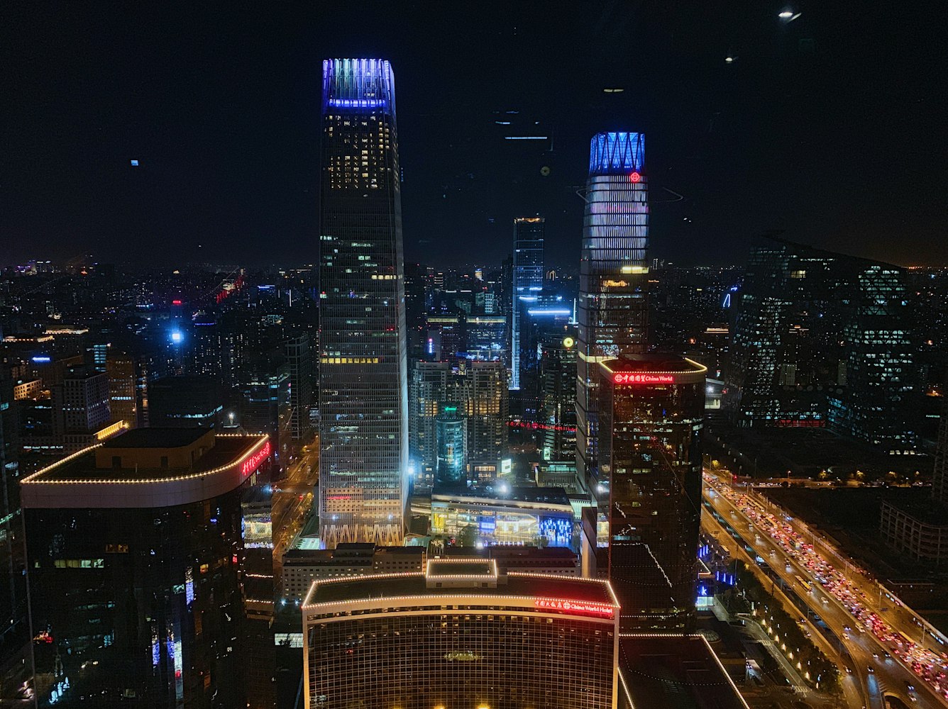 湖北武汉的明星，闪耀之光照亮城市荣誉之路
