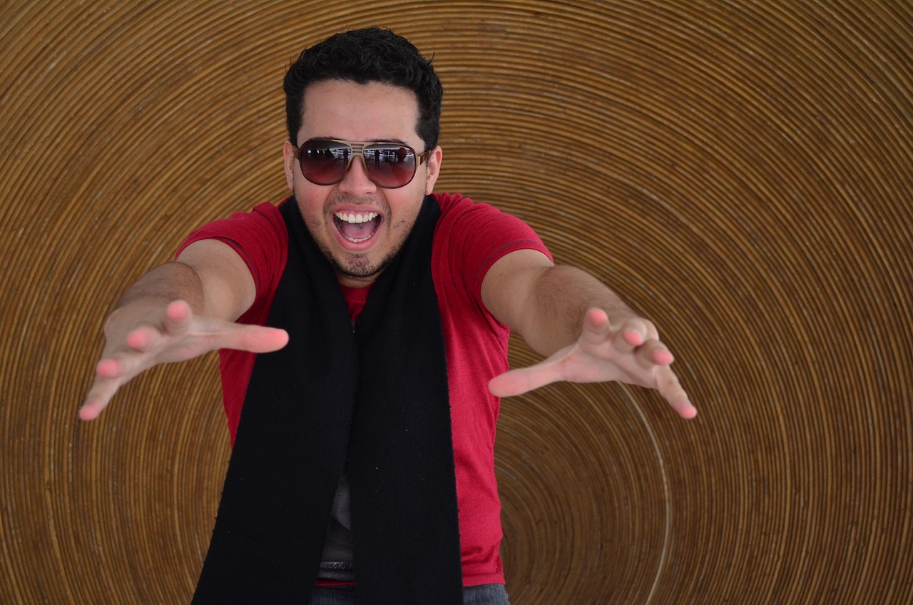 小品演员郭月的现状揭秘,事业发展及个人生活一览无余