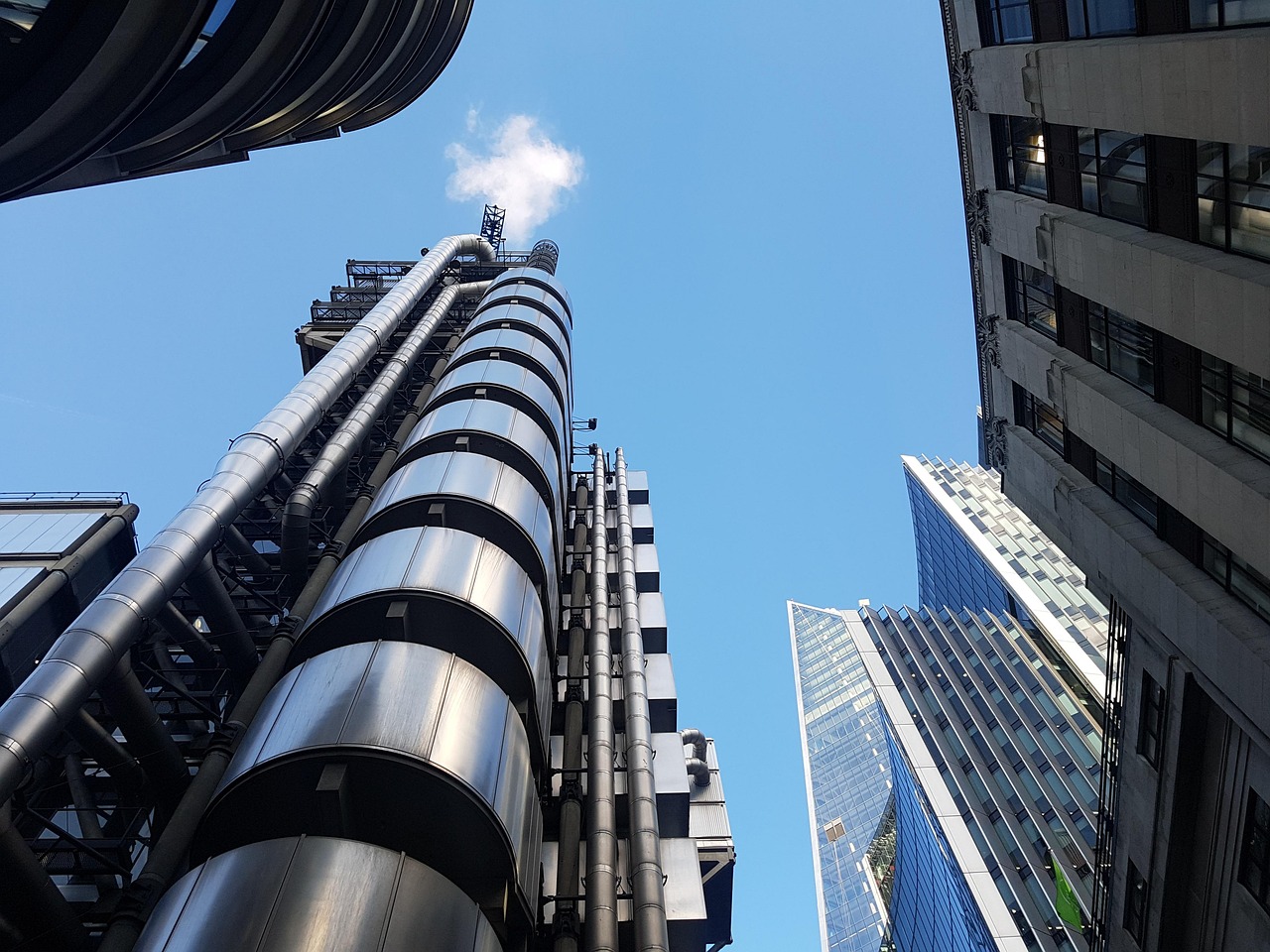 新昌县上市公司，繁荣经济发展与卓越企业表现的典范