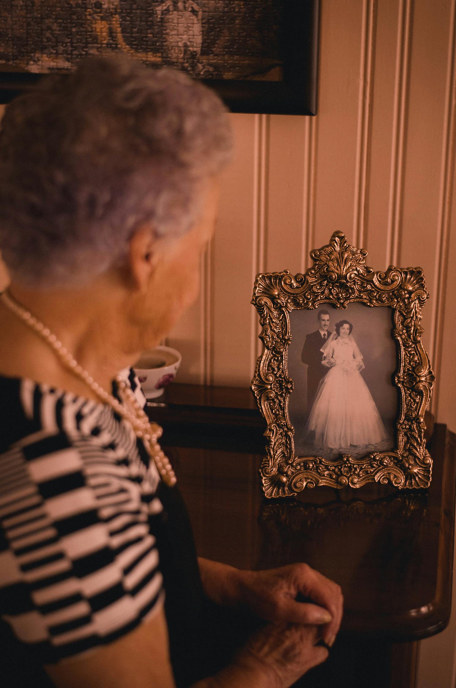 美女明星走光图片背后的真相与影响探究