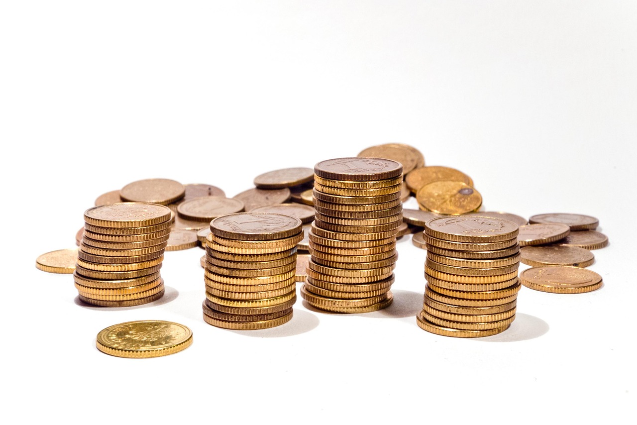 黄金价格最新动态解析，新浪财经的解读与预测